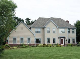 1380 Homestead Ct, Hubertus, WI 53033