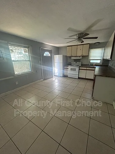 724 Wyatt St #B Photo 1