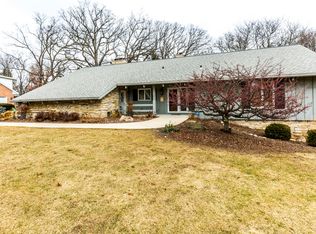 3640 Mary Cliff Ln, Brookfield, WI 53005
