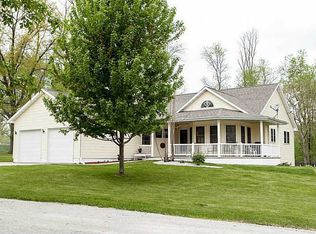 3395 54th St, Center Point, IA 52213