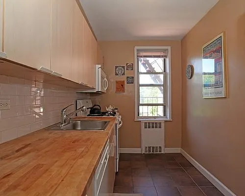 Sold by Exclusive Properties Sotheby's International Realty | media 38