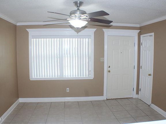 3rd image of 113 Ben Dr