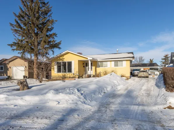 33 Brookside Ave, Spruce Grove, AB T7X 1B6