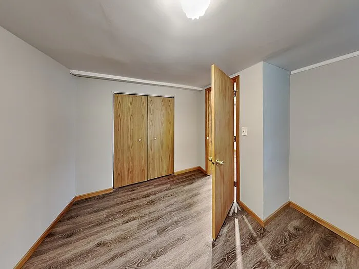 1218 Skillman Ave E — Photo 19