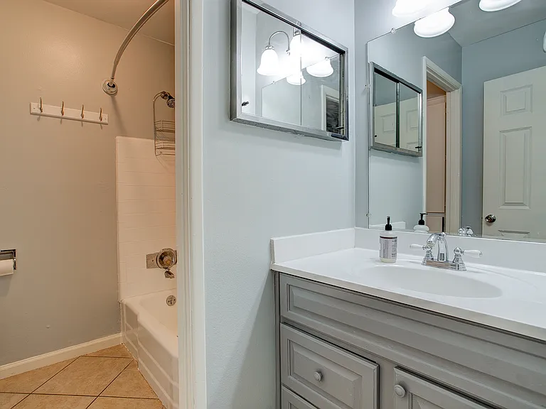 3417 W Marlette Ave — Photo 24