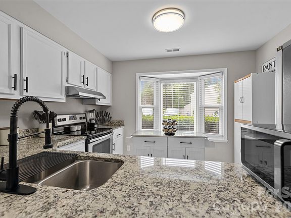 5th image of 8407 Rust Wood Pl