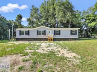 235 Gibson Cir, Hortense, GA 31543