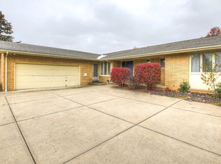 7625 Montello Rd, Independence, OH 44131