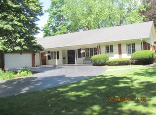 256 Longcommon Rd, Riverside, IL 60546