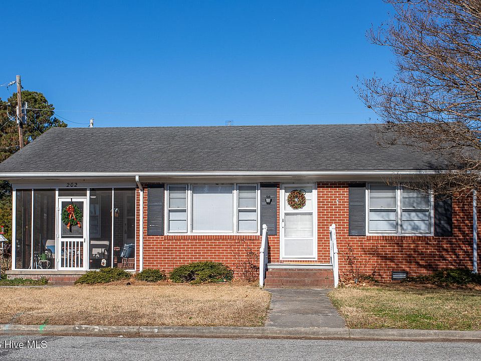 1st image of 202 Phillips Street