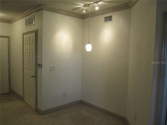 4th image of 304 E South St Unit 1020