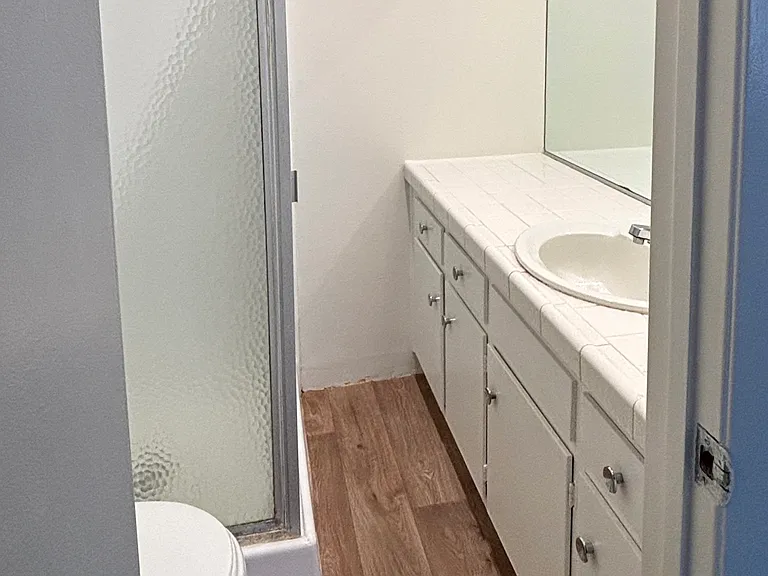 5400 Newcastle Ave #66 — Photo 8
