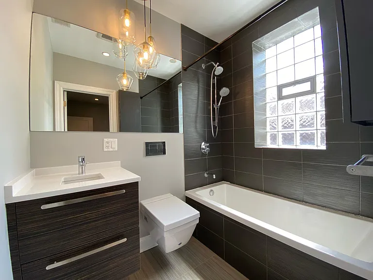 2753 N Spaulding Ave #3S — Photo 3