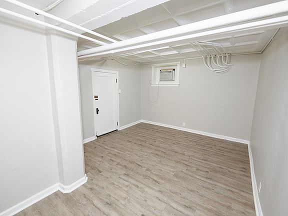 5th image of 5821 Lindenwood Ave #Basement