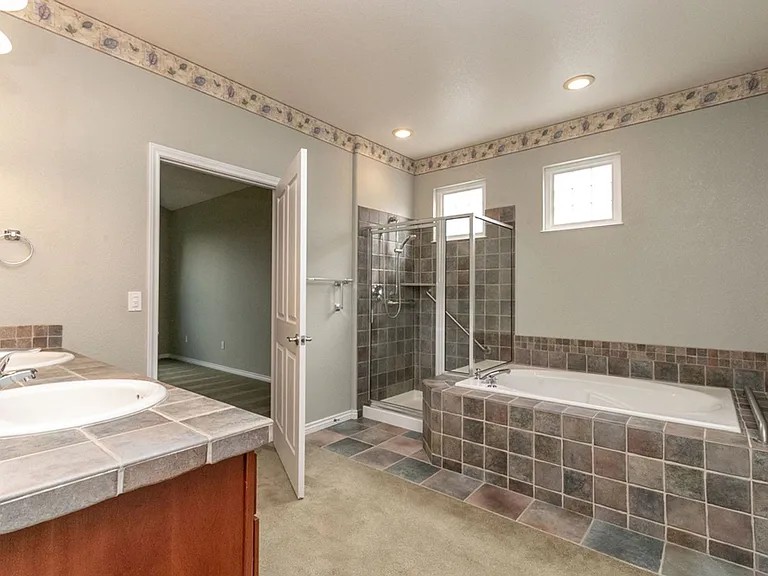 711 Windflower Dr — Photo 19