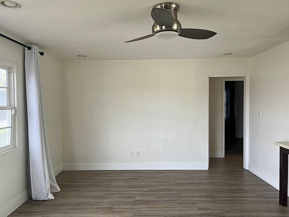 4th image of 347 Evergreen Ave