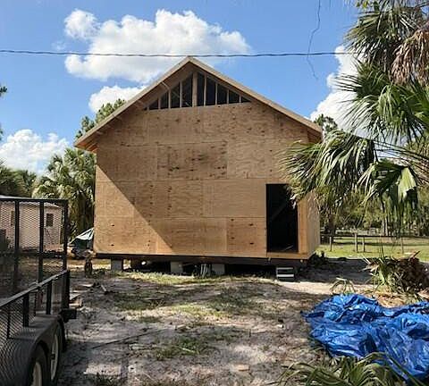 3rd image of 26105 SW 86th Street