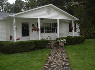 142 Beagle Ln, Copperhill, TN 37317