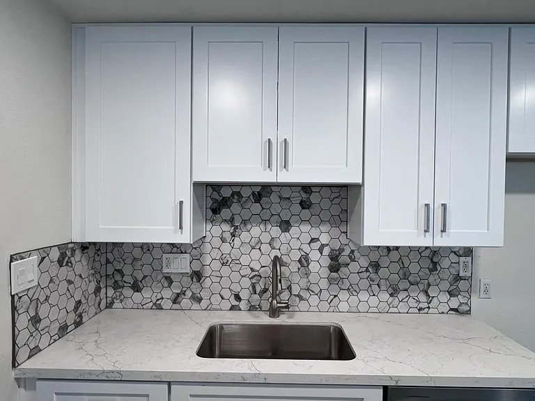 1322 E Broadmor Dr — Photo 5
