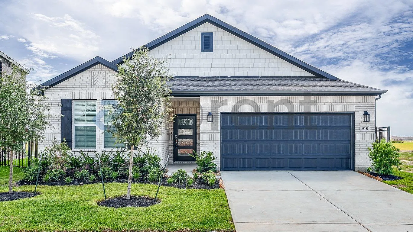 4 bed, 2100 sqft, $2,600 — Photo 4