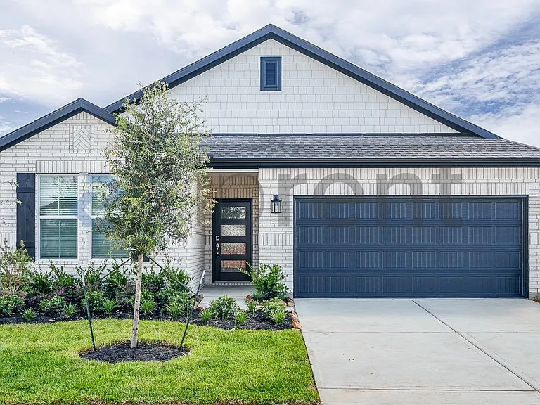 27327 Blue Pool Dr #27327 — Photo 4