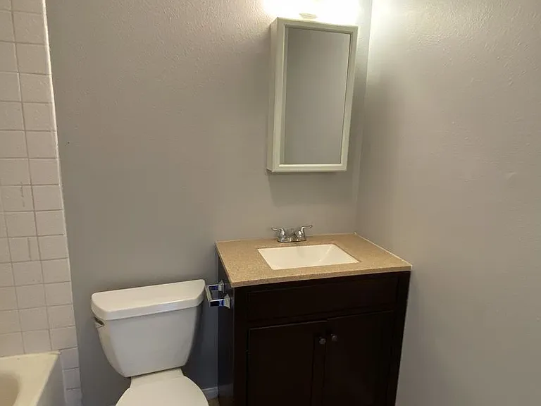798 McClure St. — Photo 15