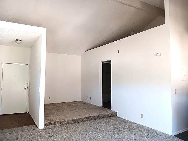 10965 Fruitland Drive — Photo 4