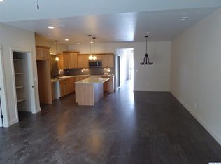 1025 S Delaware St, Kennewick, WA 99338