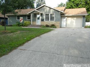865 Lynn Rd SW, Hutchinson, MN 55350