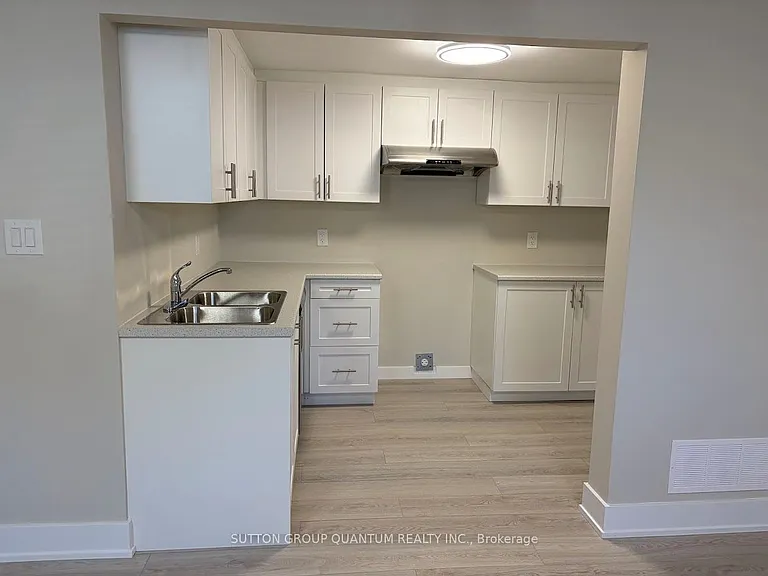 5380 Mericourt Rd — Photo 16