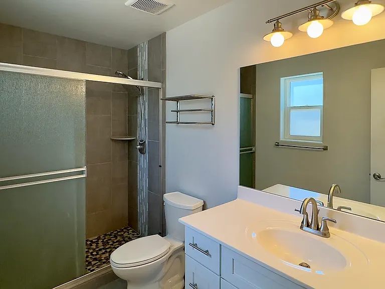 701 S Meadow St — Photo 5