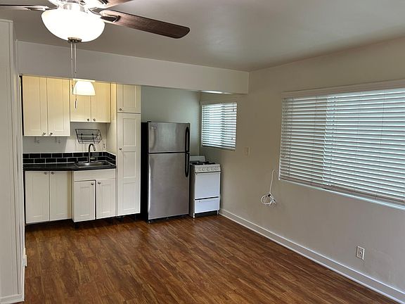 2nd image of 314 8th St #B