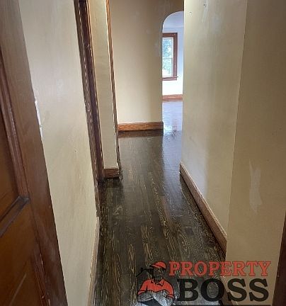 5th image of 212 Hendricks St