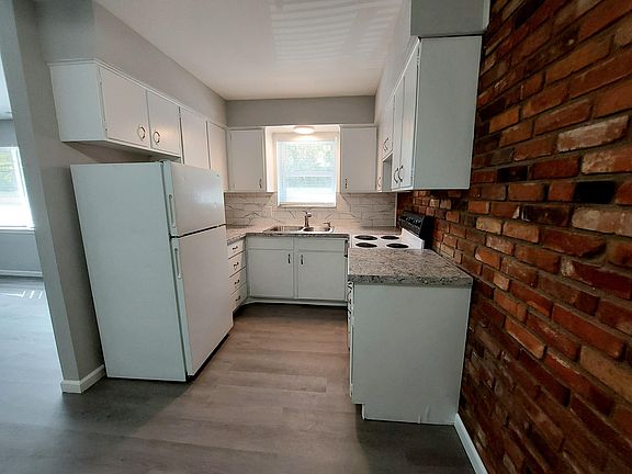 5th image of 210 N Morse Ave #32