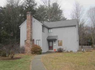7 Meadow Ct, Simsbury, CT 06070