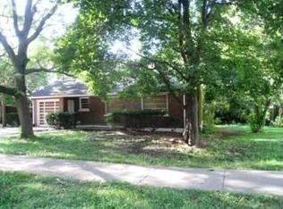 1132 Maple Ave, Downers Grove, IL 60515