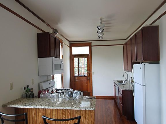 5th image of 2024 Marengo St #7
