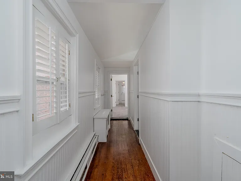 1153 Riverside Ave — Photo 21