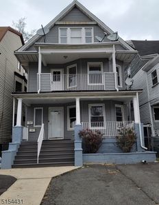 212 Park Ave, East Orange, NJ, 07017