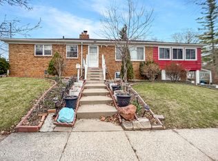 2801 Chatham Rd, Lansing, MI 48910