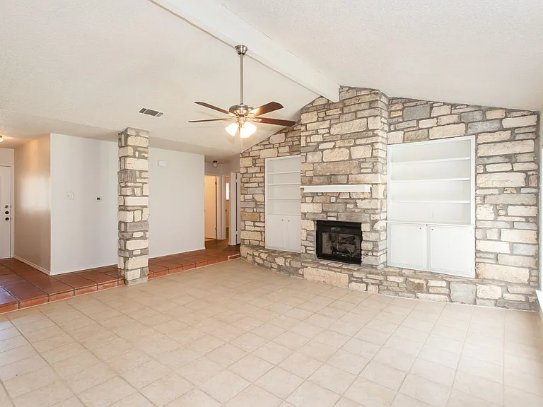 5811 Cannon Mountain Dr — Photo 2