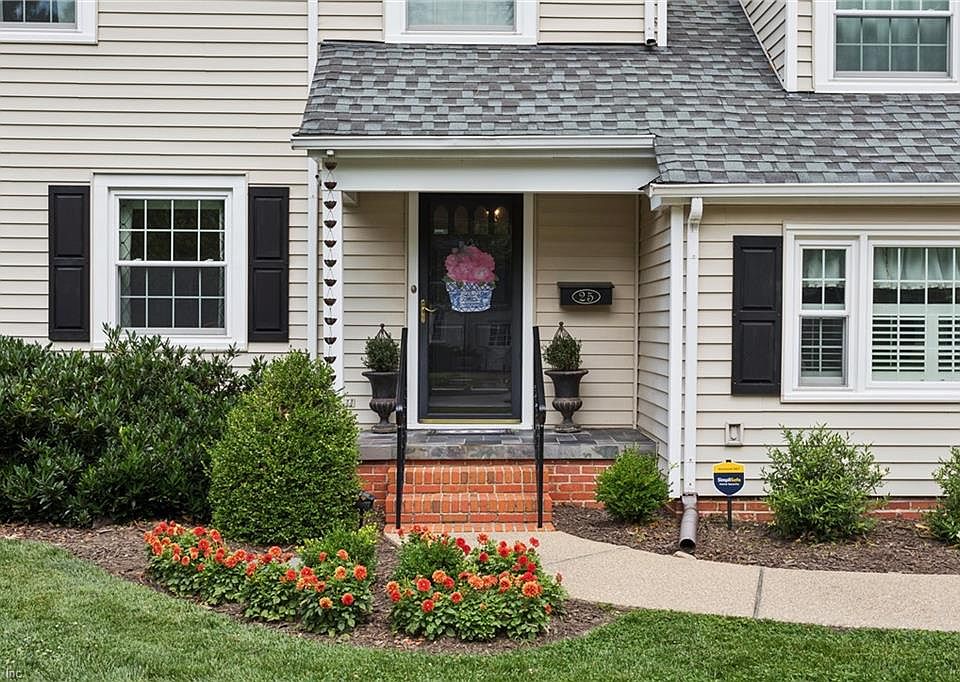1st image of 25 Shirley Rd