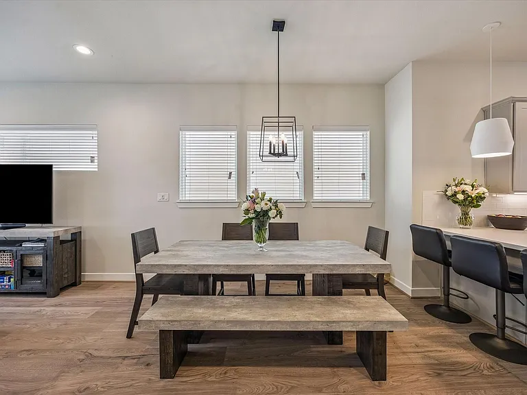 803 Sienna Palm Ln — Photo 10