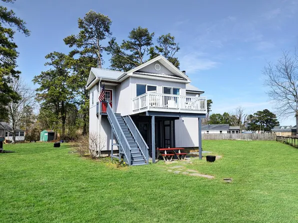 7177 Wayne Rd, Chincoteague, VA 23336