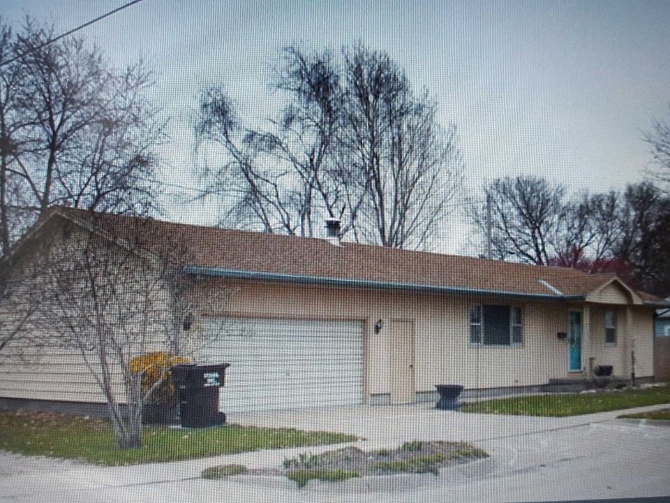2nd image of 250 S Hancock St