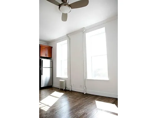 Rented by MNS | media 22