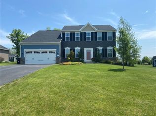 267 E Path Rise, West Henrietta, NY 14586