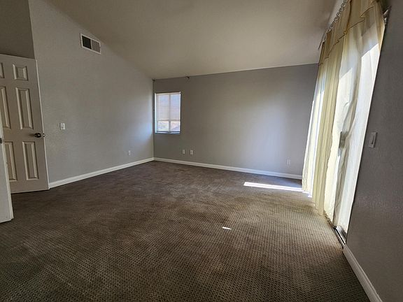 5th image of 12426 Brewster Dr