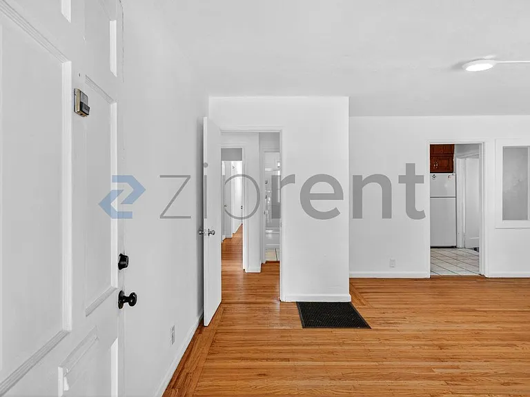 365 S 38th St — Photo 5