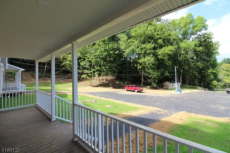 2 bed, 1.5 bath, $2,200 — Photo 4
